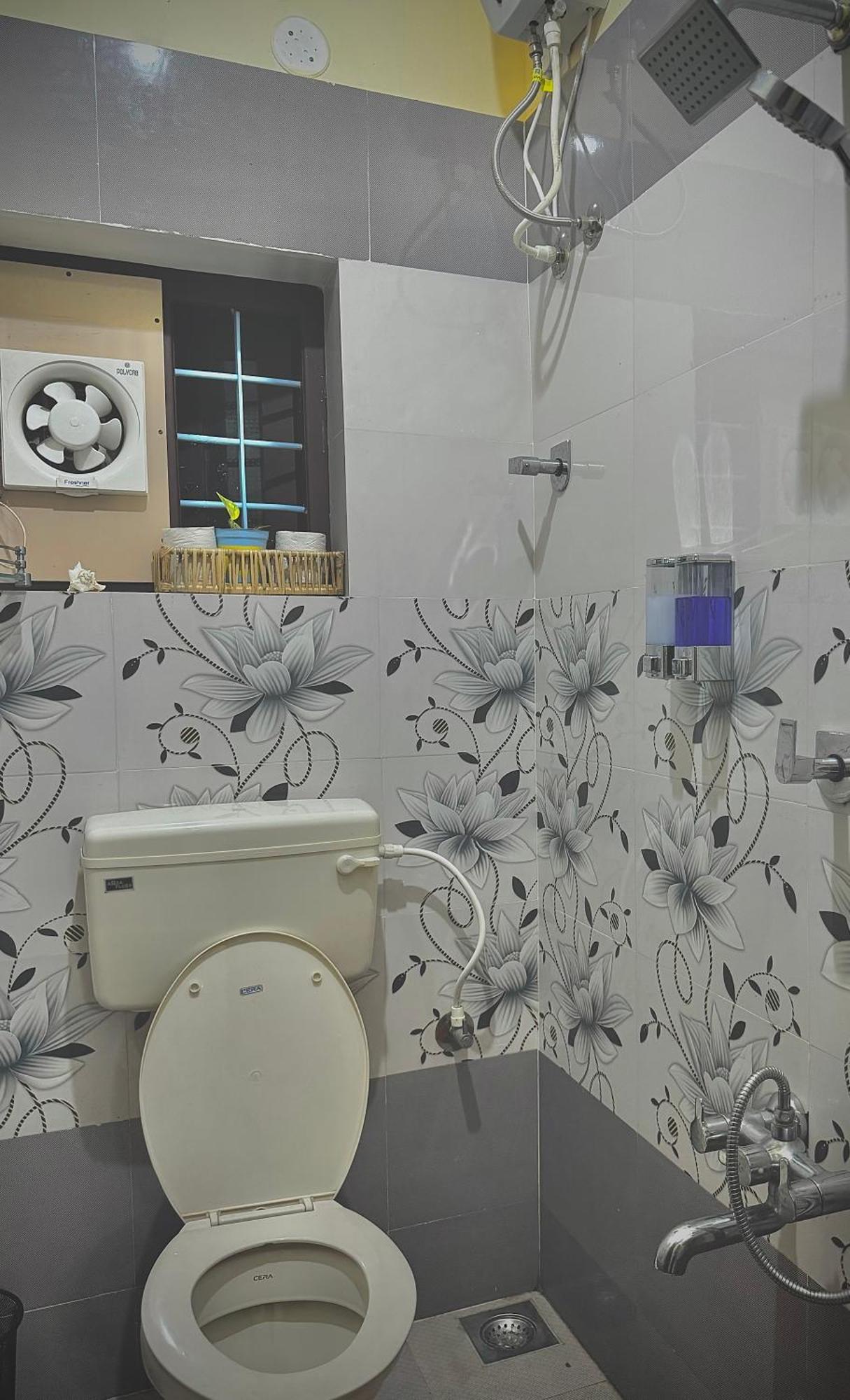 Homestay The Yellow Submarine Varkala