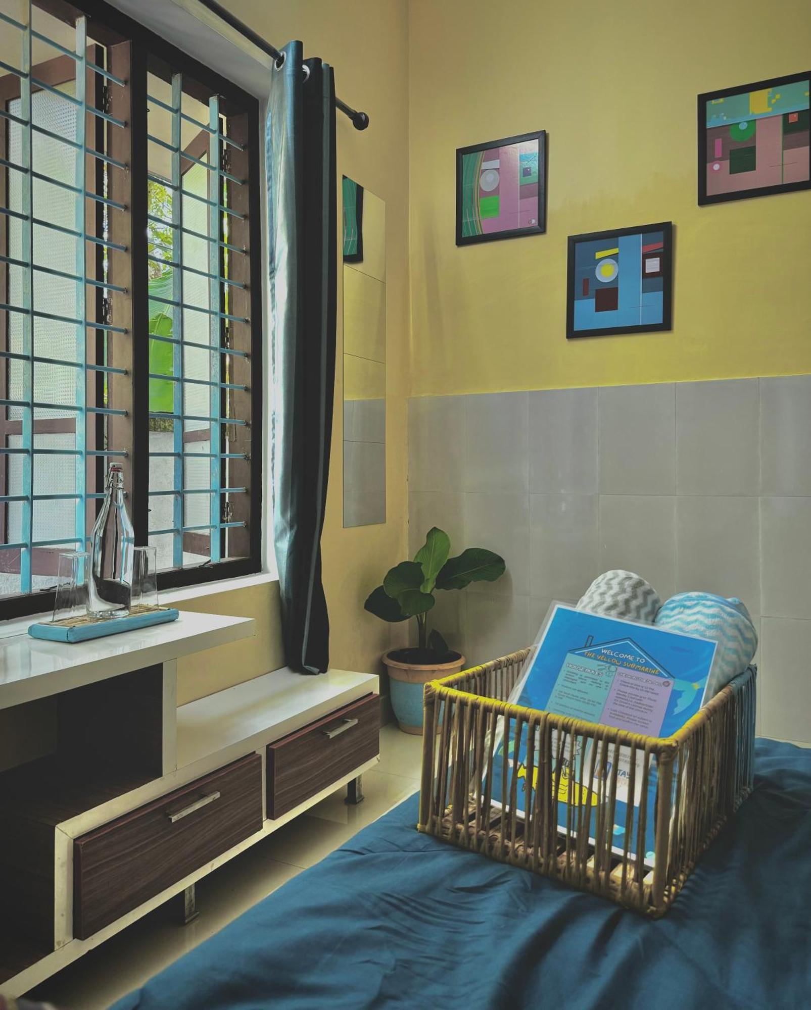 Homestay The Yellow Submarine *