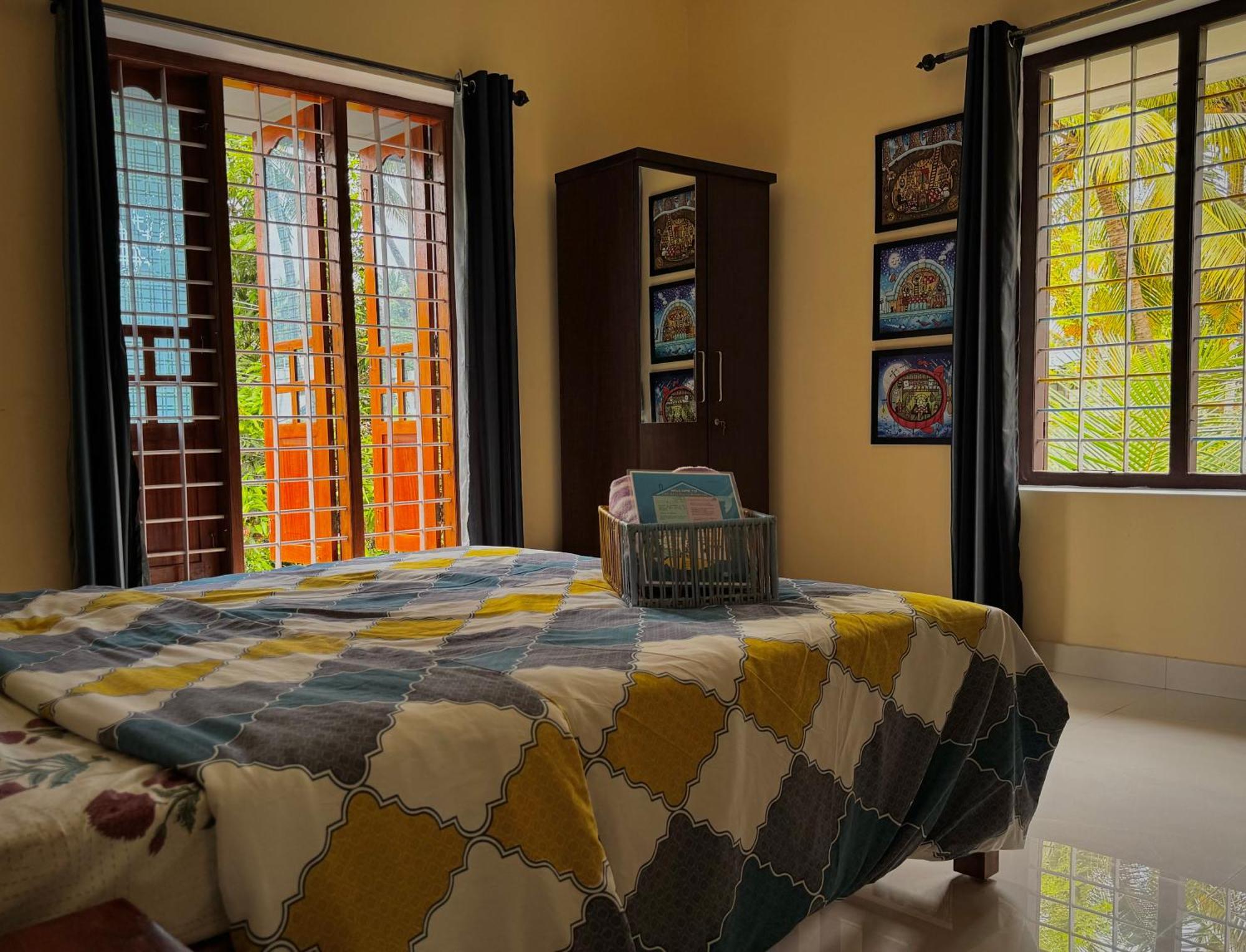 Homestay The Yellow Submarine Varkala