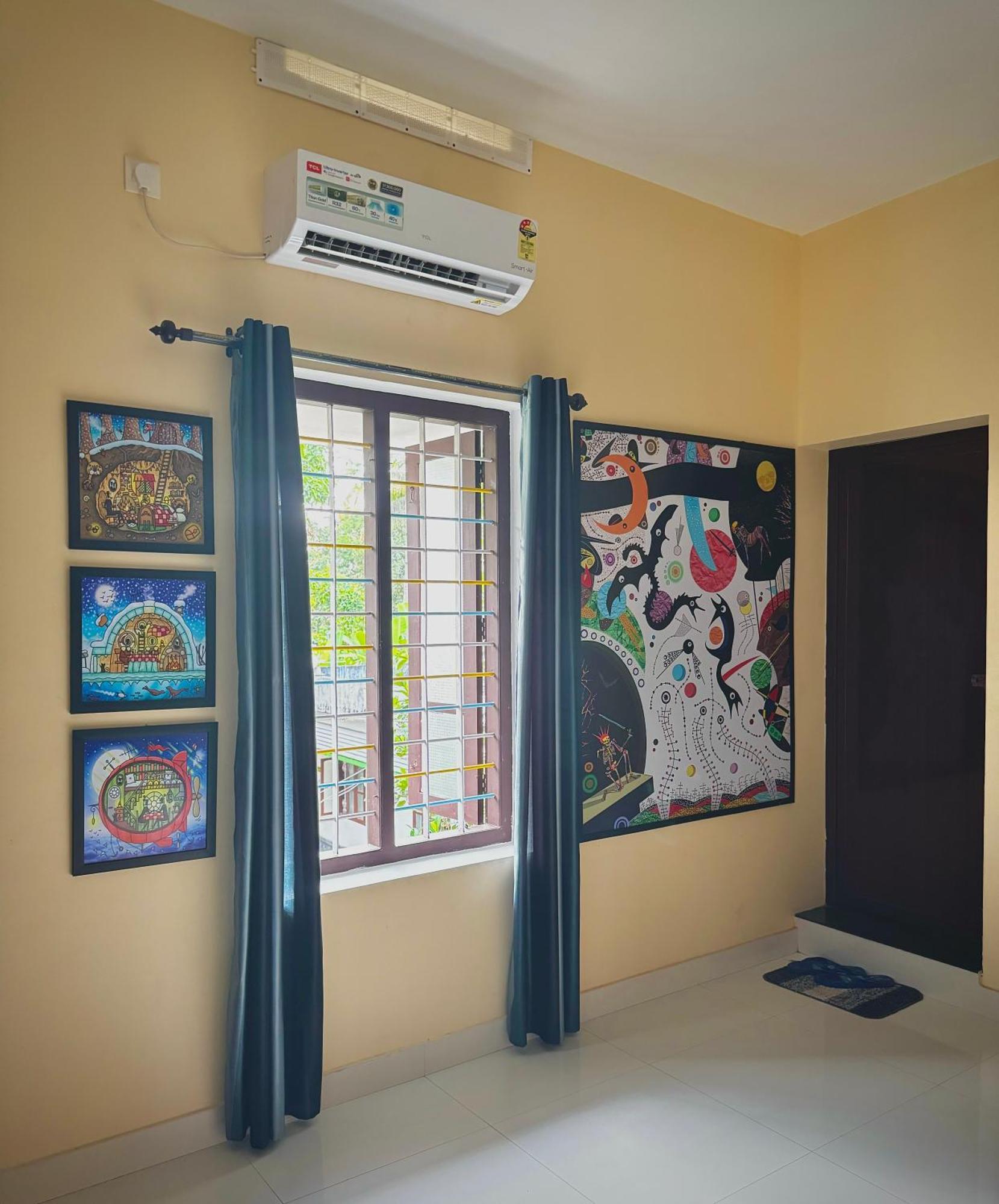 The Yellow Submarine Homestay *