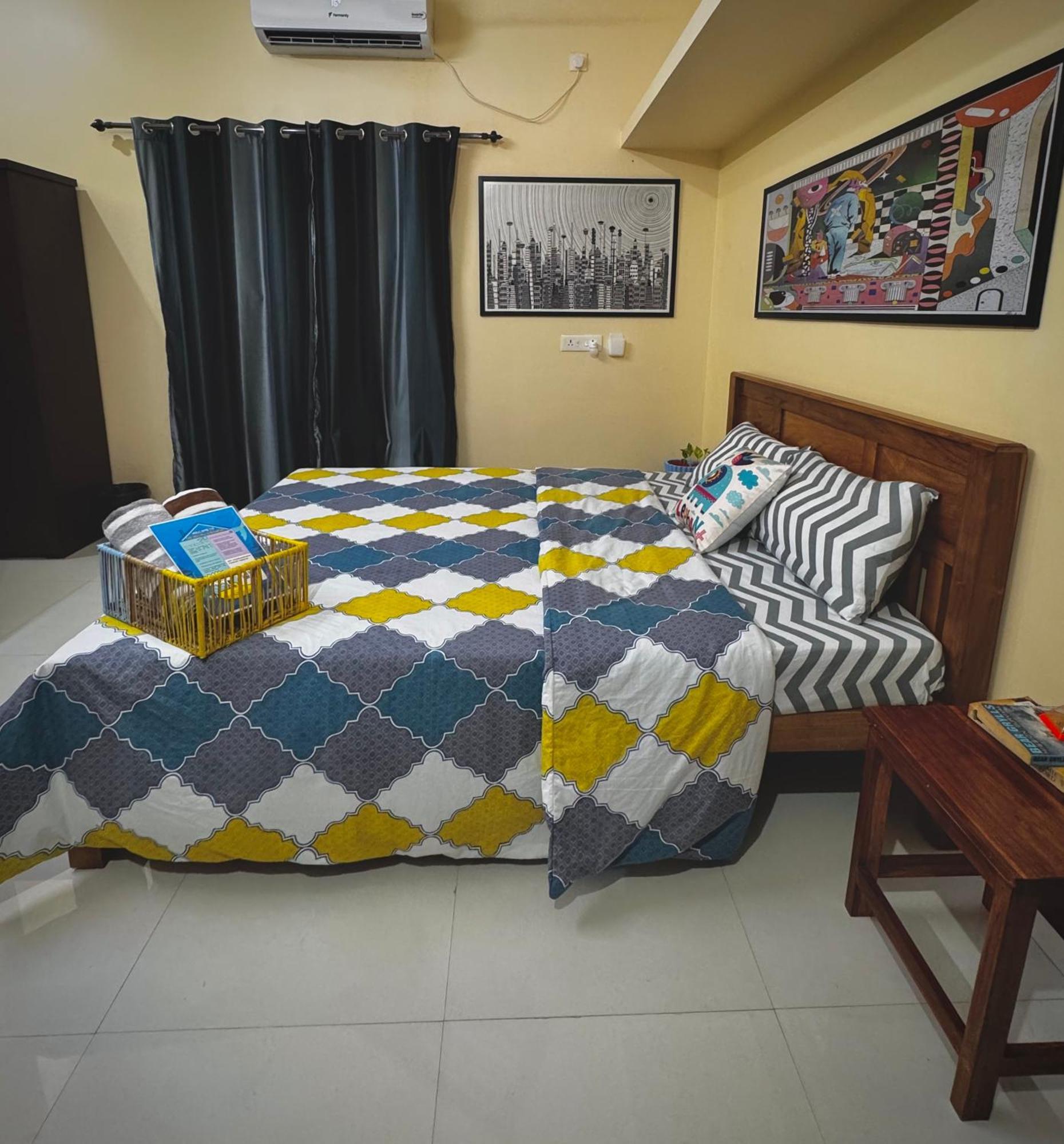 The Yellow Submarine Homestay *